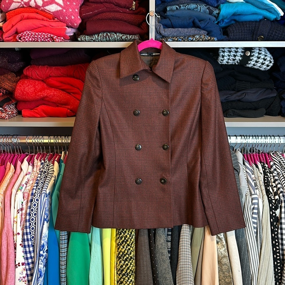 Linda Allard Ellen Tracy burgundy and black plaid blazer/light coat size 6